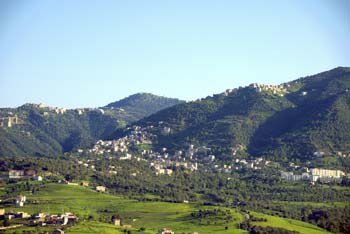  Djemaa saridj,  paysage de kabylie